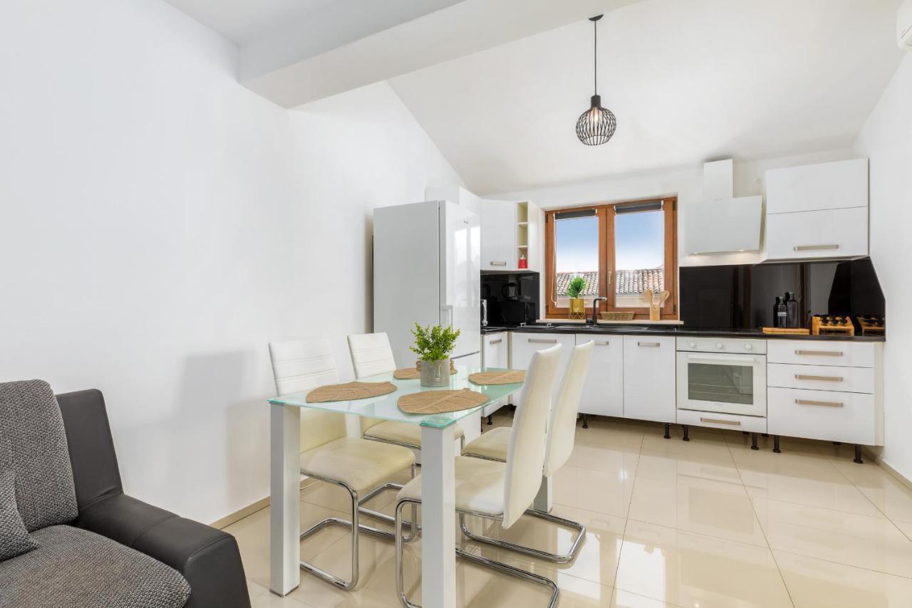 Apartment Bailey พูลา ภายนอก รูปภาพ