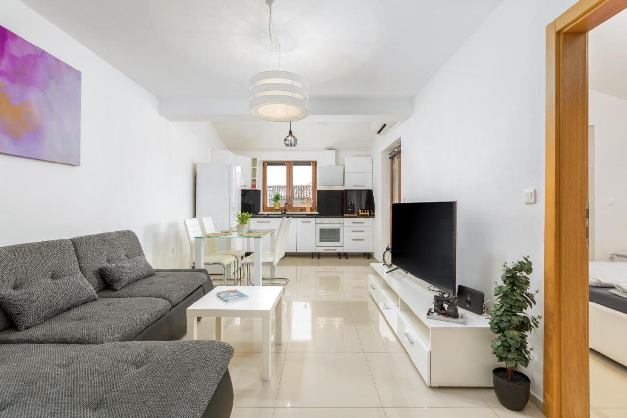 Apartment Bailey พูลา ภายนอก รูปภาพ